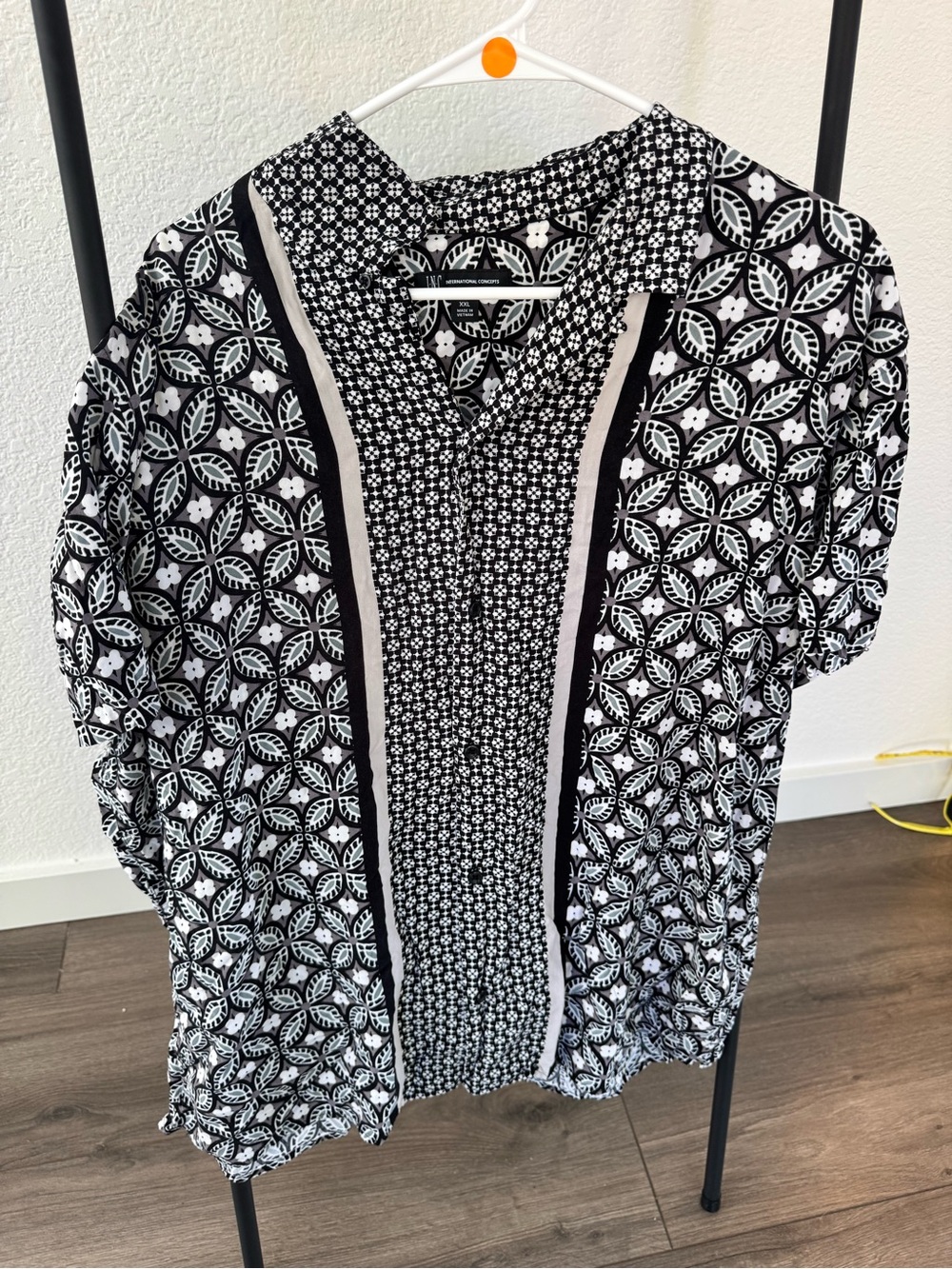 INC International Concepts Black & White Mixed-Print Short Sleeve Blouse